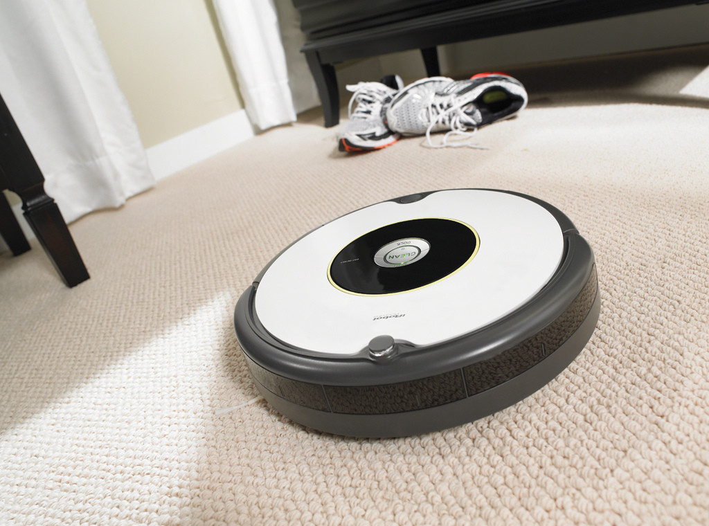 Prezentarea iRobot Roomba 605