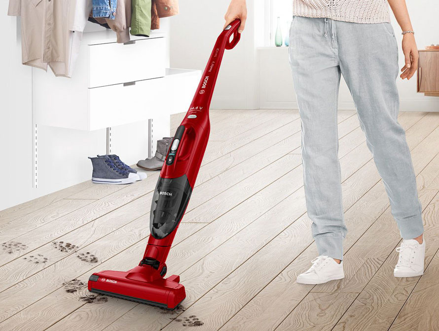 Introducere a aspiratorului BOSCH BBHF214R