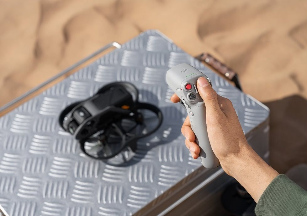 Controler de mișcare DJI