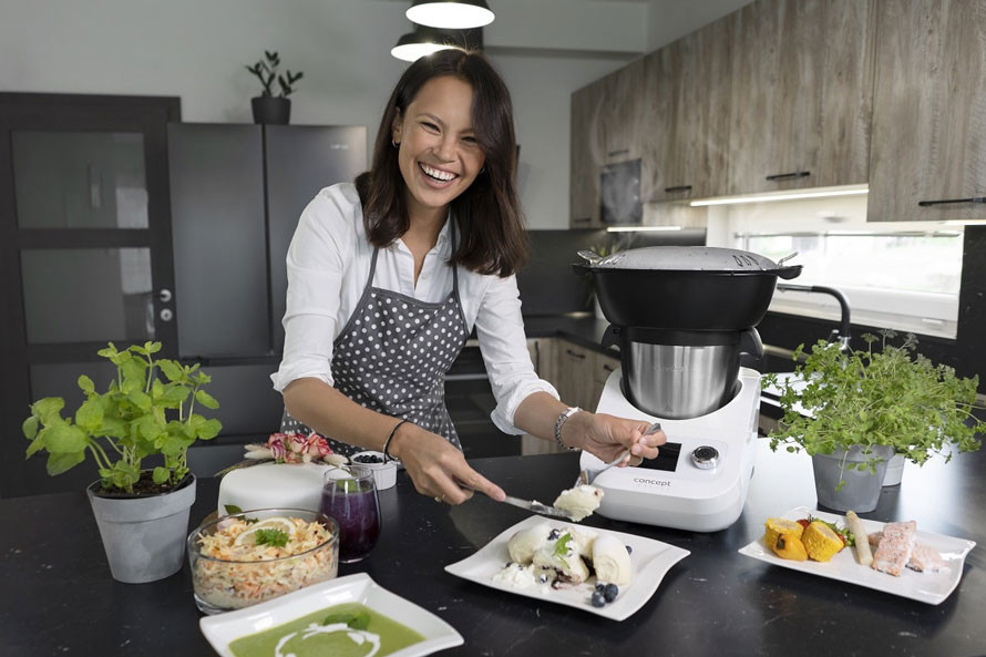 Prezentare robot de gătit Concept RM9000 Inspiro