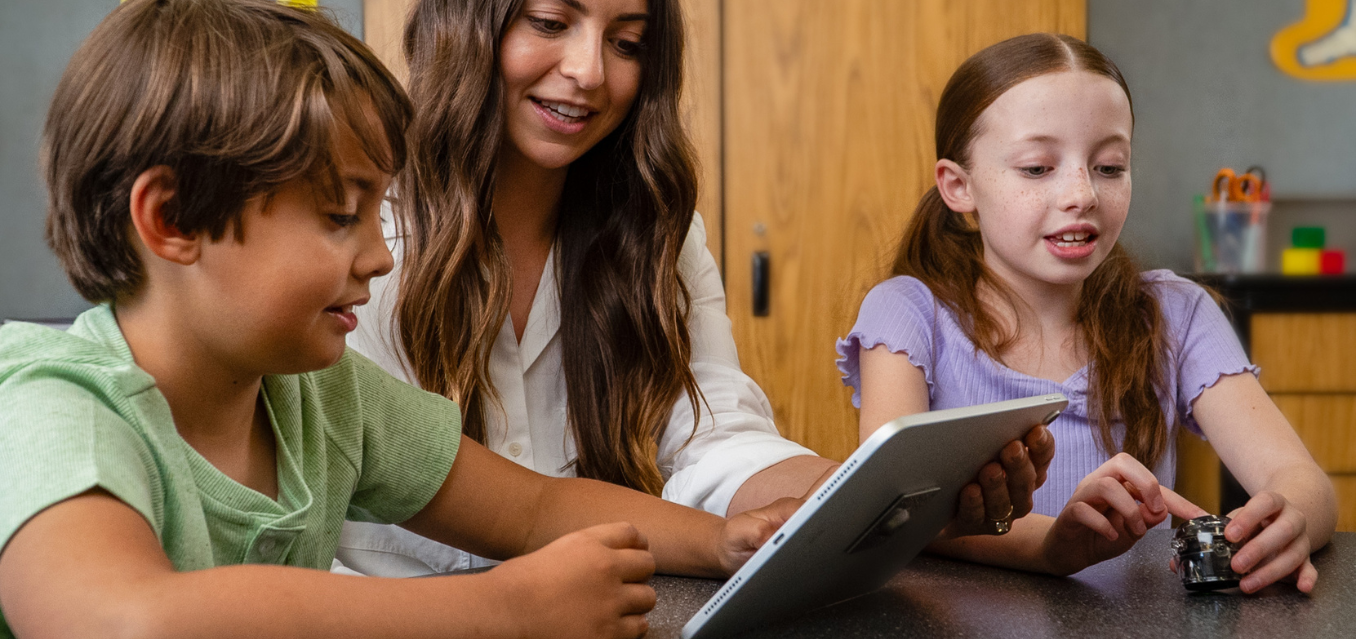 Platformă aplicațională personalizabilă pentru o învățare și mai bogată.