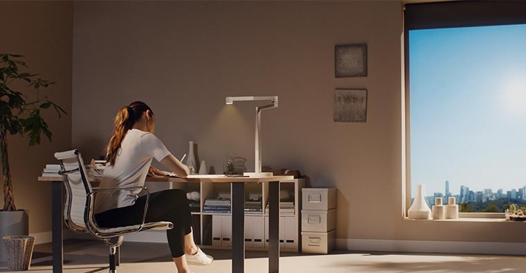 Adaptarea inteligentă la lumina zilei