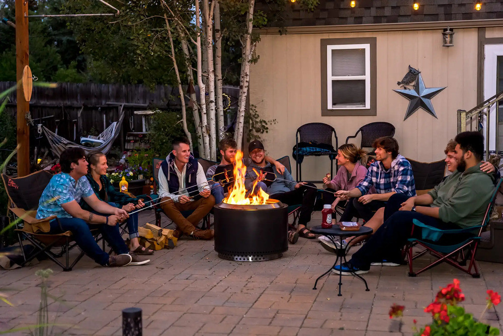  Șemineu fără fum cu bază