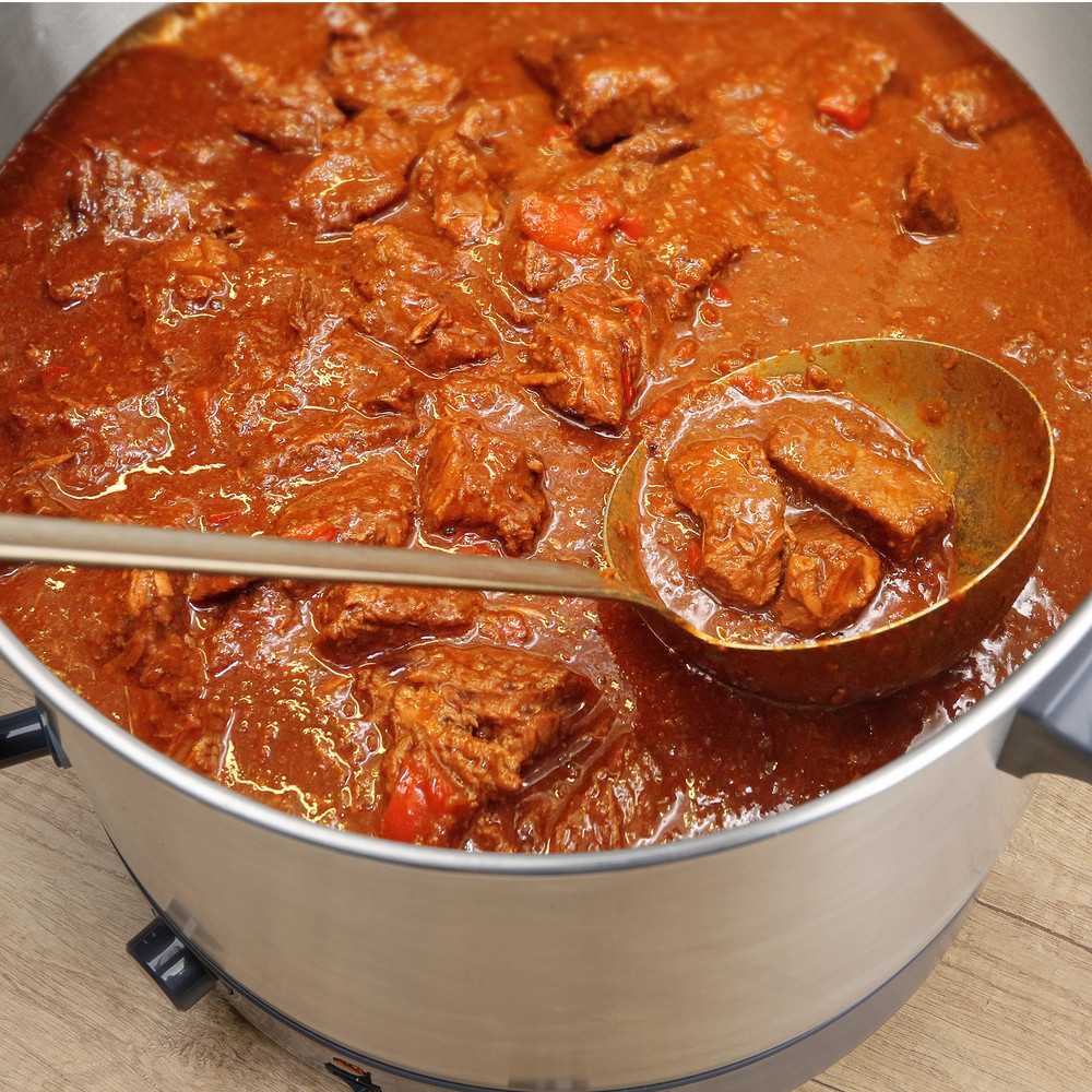 Utilizare versatilă pentru gătit și încălzit