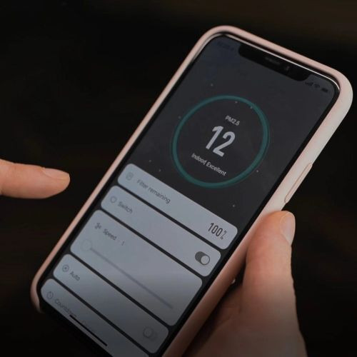 Controlați purificatorul de aer prin intermediul aplicației