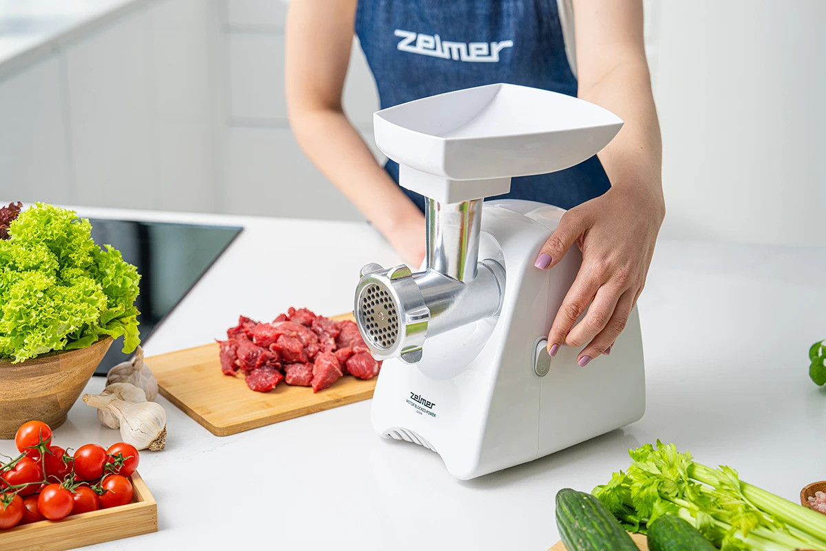 Trei plăci și cuțit cu două fețe