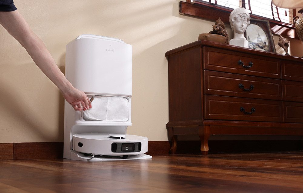 Golește automat rezervorul său de deșeuri