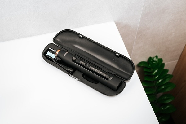 Geantă de călătorie pentru transport confortabil și igienic